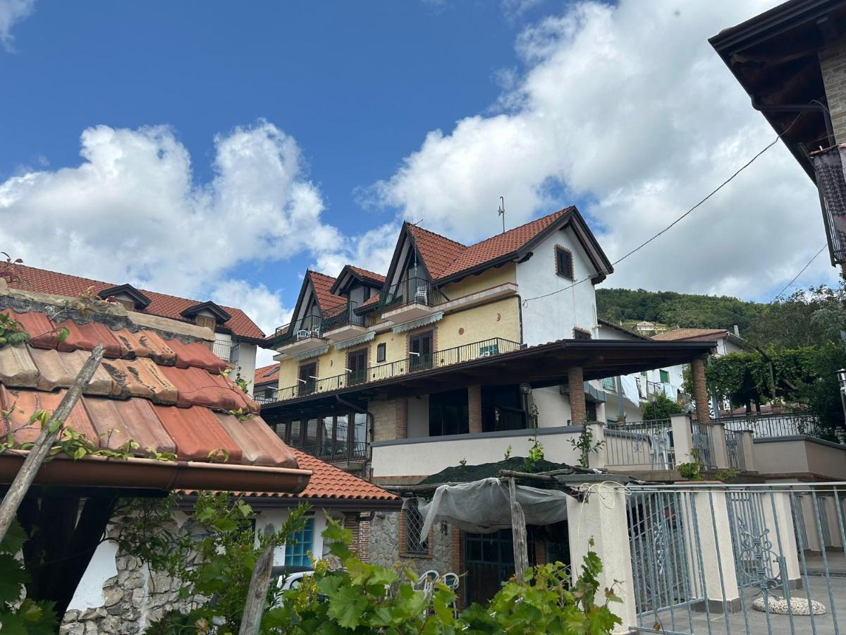 露娜德阿杰罗拉酒店 外观 照片